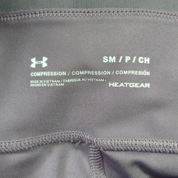 R Under Armour UA HeatGear Compression Purple Yoga Workout Cropped Leggings S - Picture 8 of 8
